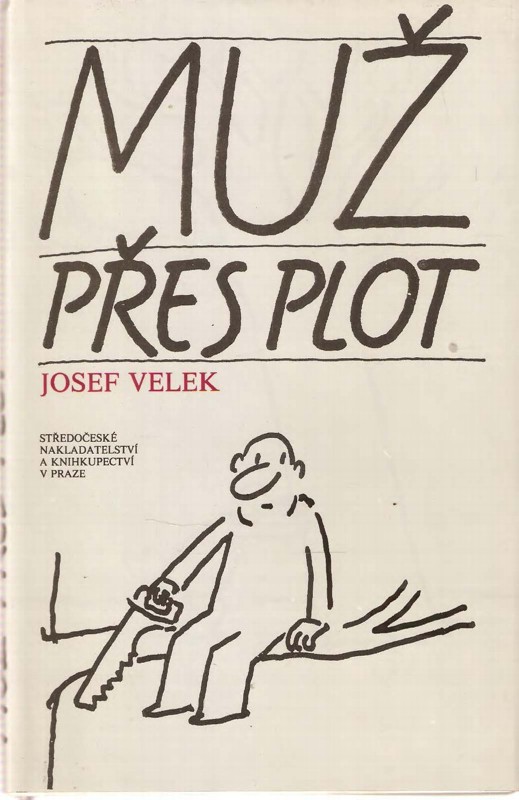 Muž přes plot