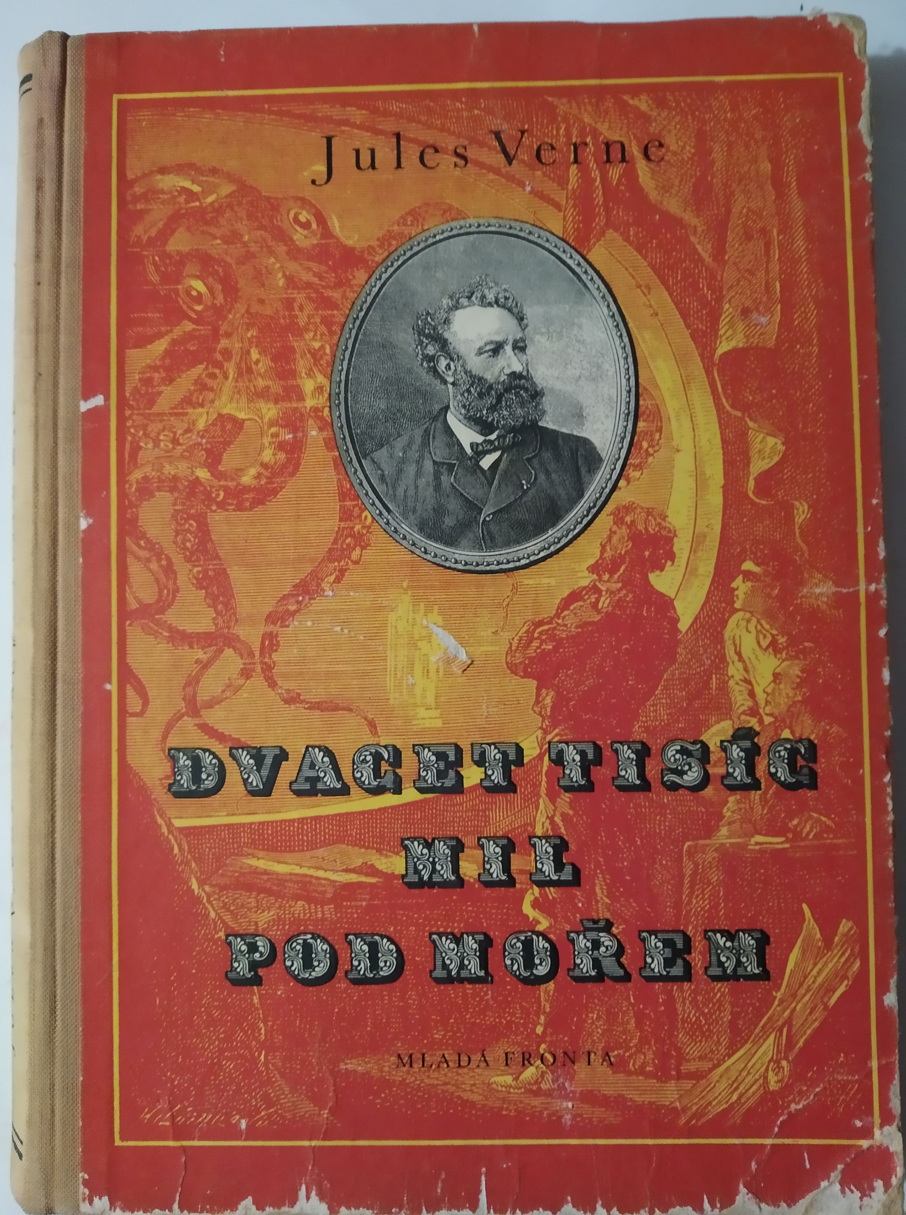 Dvacet tisíc mil pod mořem