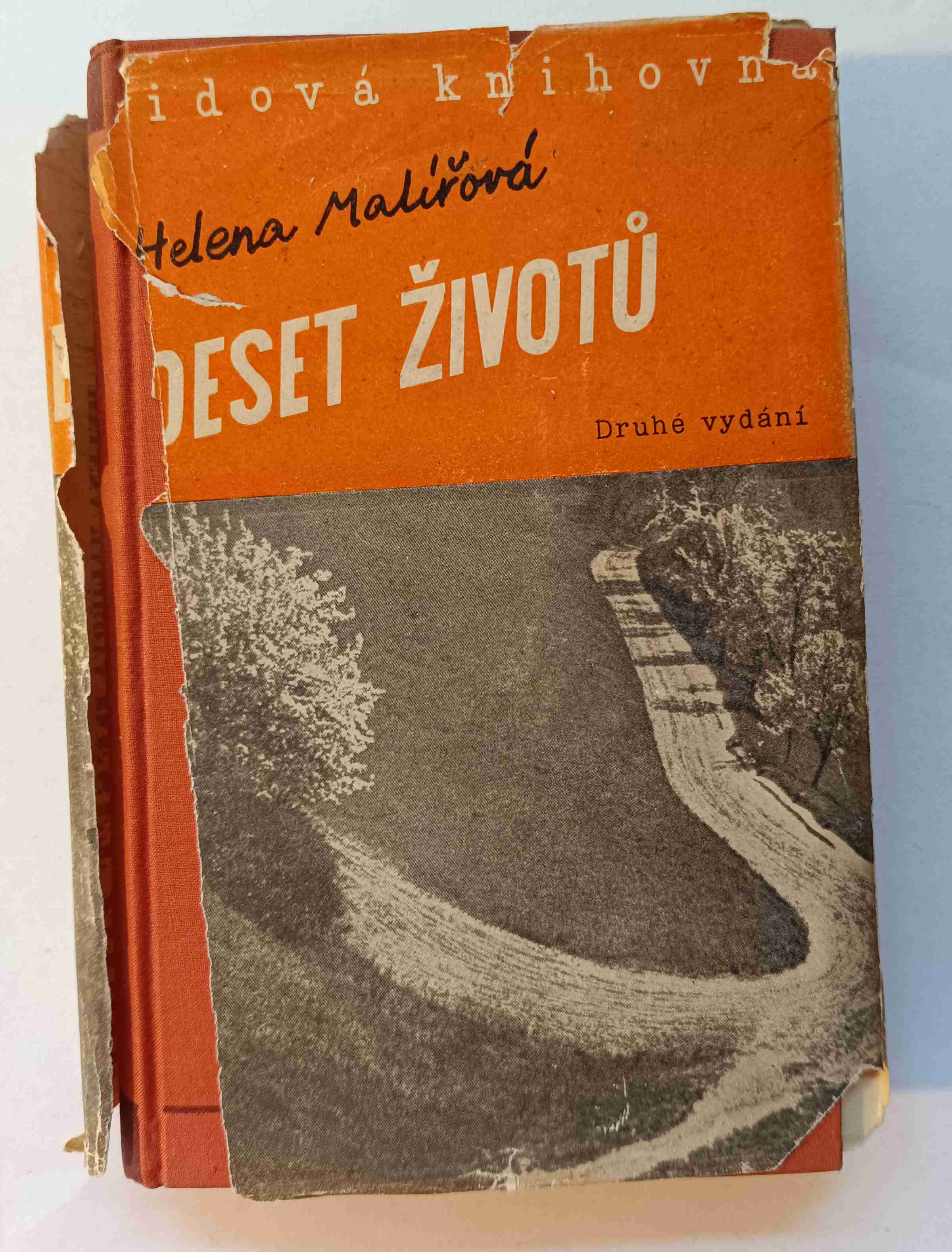 Deset životů