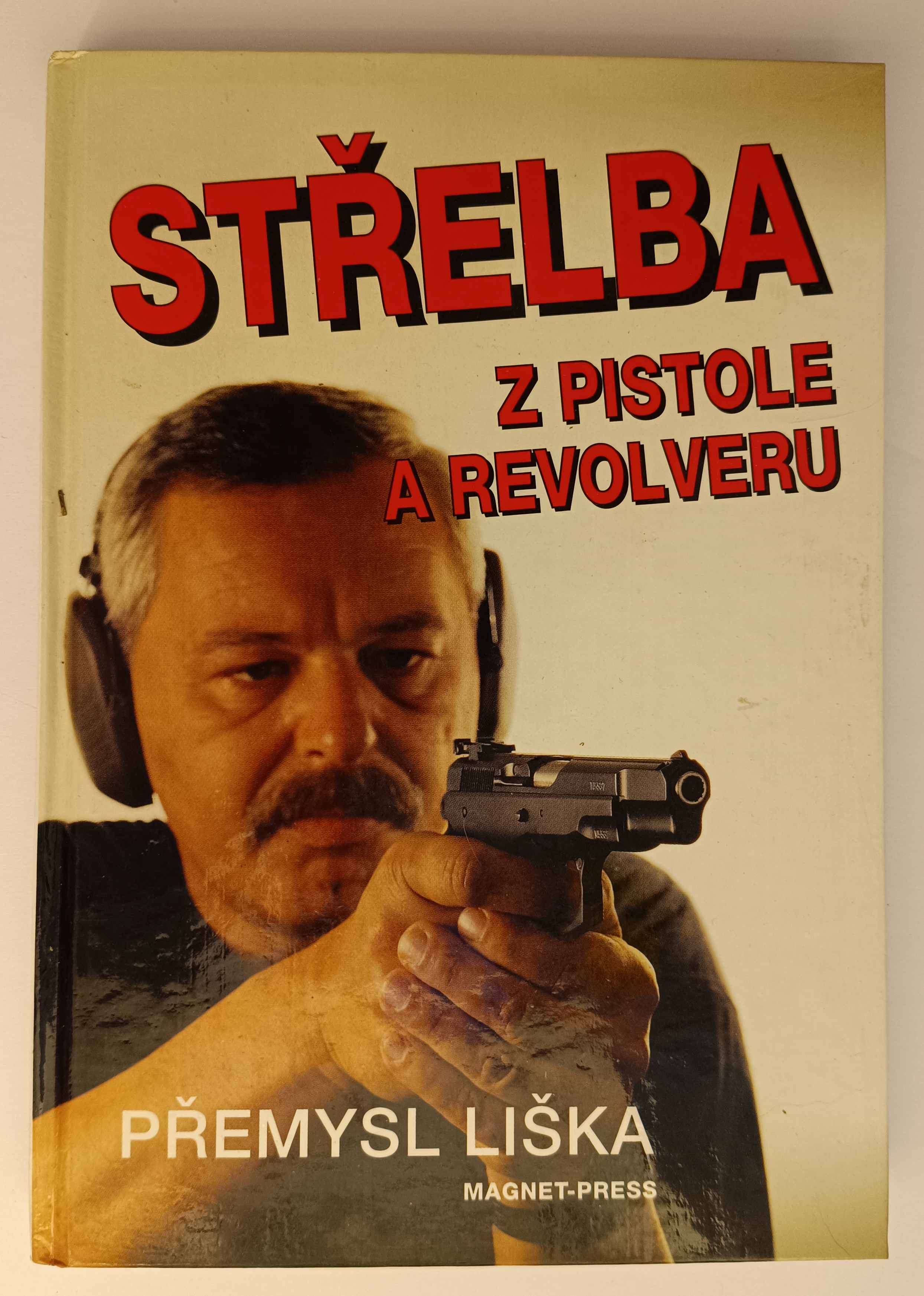 Střelba z pistole a revolveru