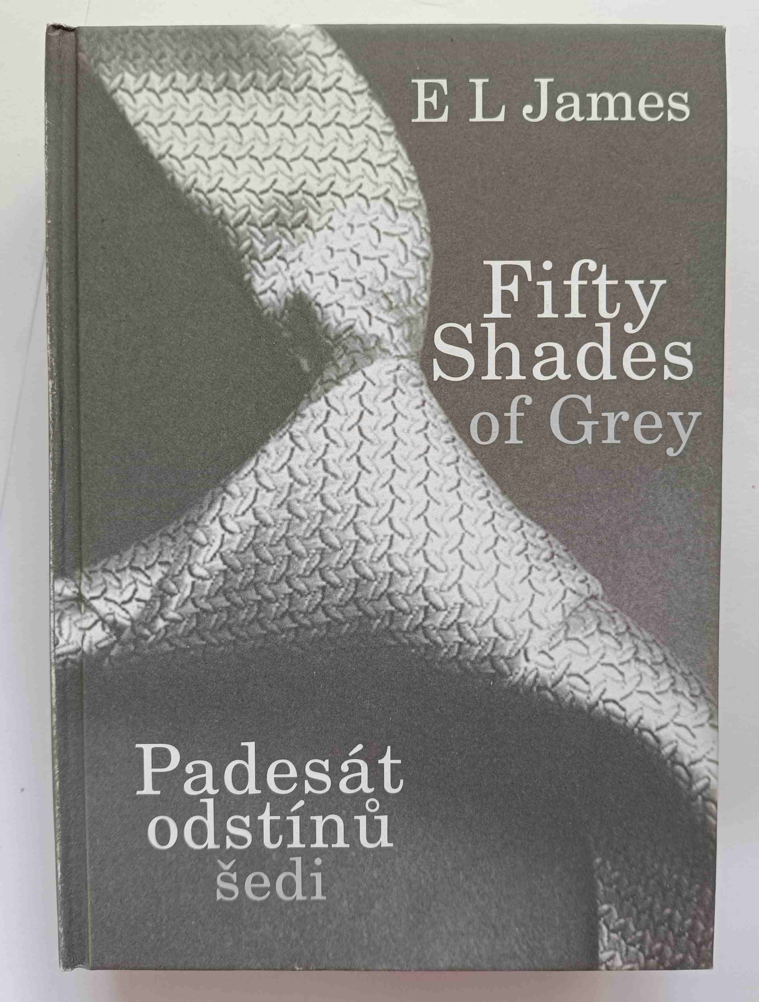 Padesát odstínů šedi : Fifty shades of grey