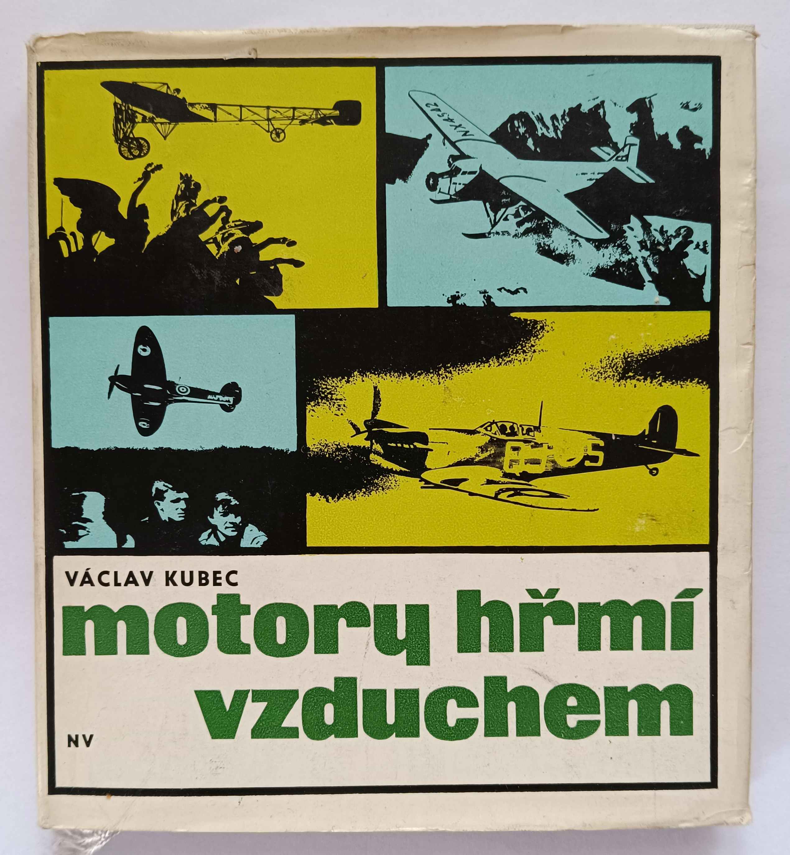 Motory hřmí vzduchem