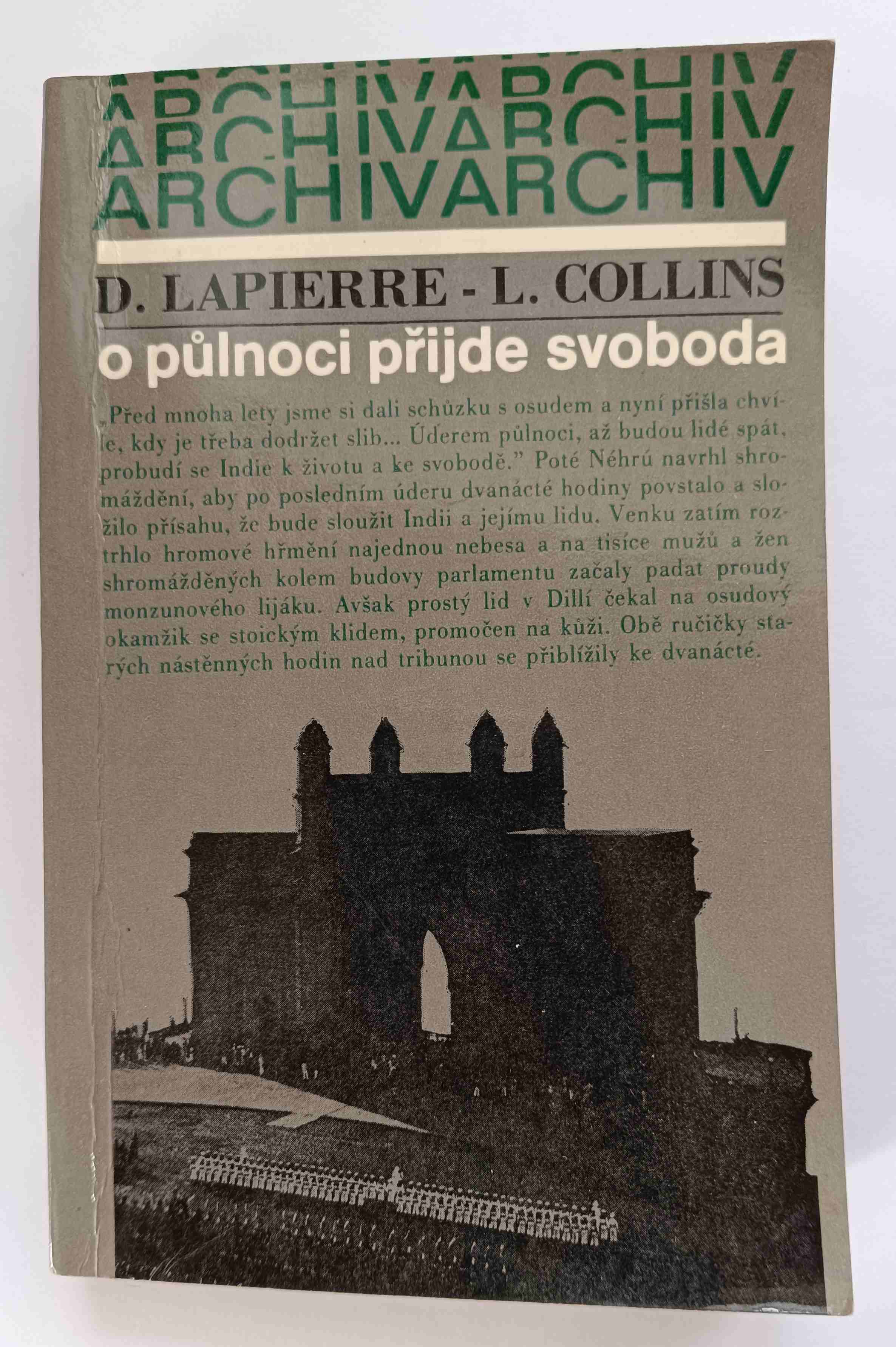 O půlnoci přijde svoboda