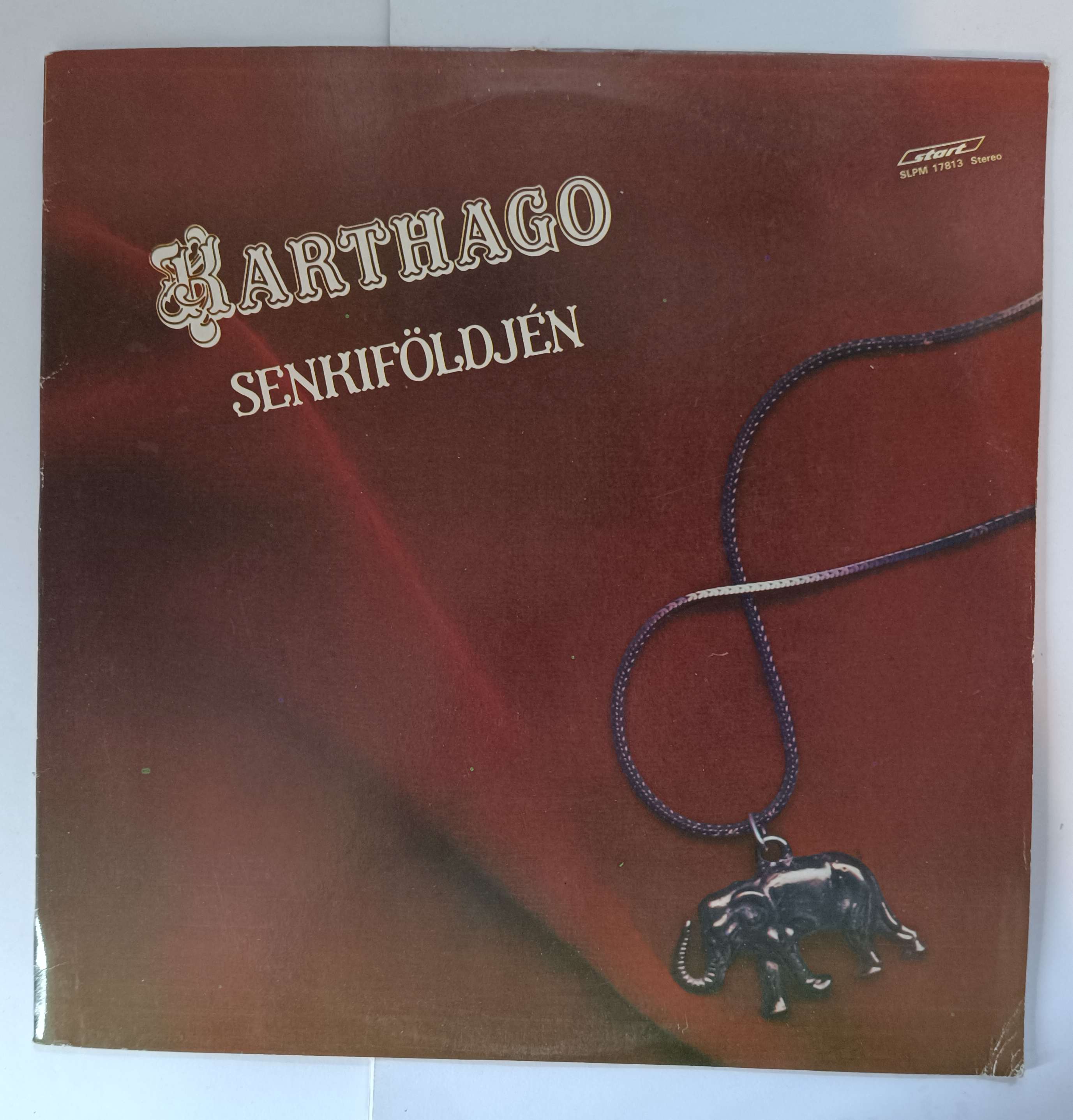 Senkiföldjén